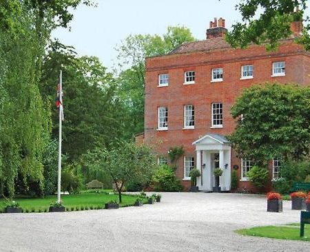 Mulberry House Guest House Ongar Bagian luar foto