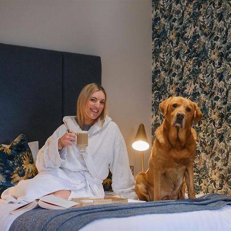 Mulberry House Guest House Ongar Bagian luar foto