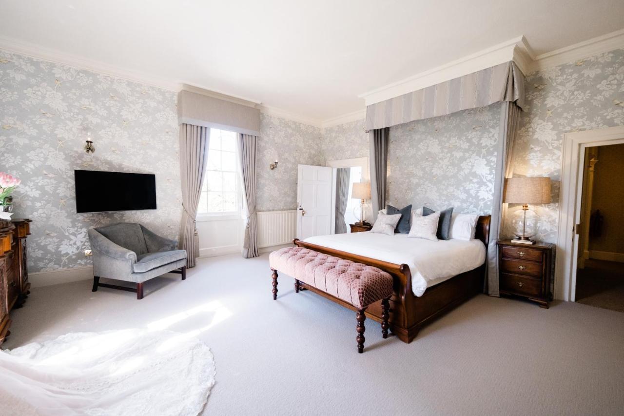 Mulberry House Guest House Ongar Bagian luar foto