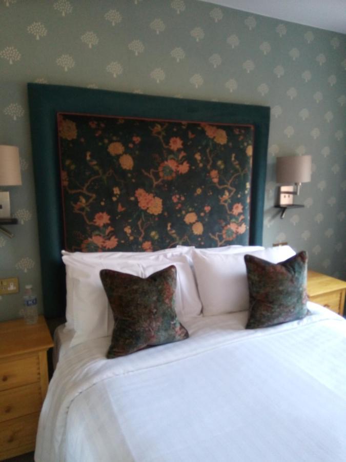 Mulberry House Guest House Ongar Bagian luar foto