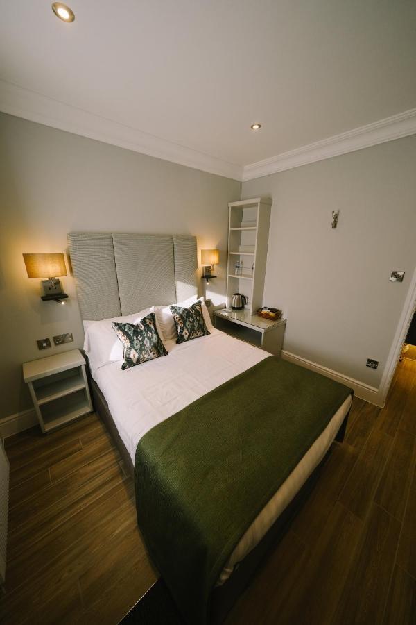 Mulberry House Guest House Ongar Bagian luar foto