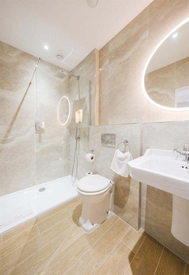 Mulberry House Guest House Ongar Bagian luar foto