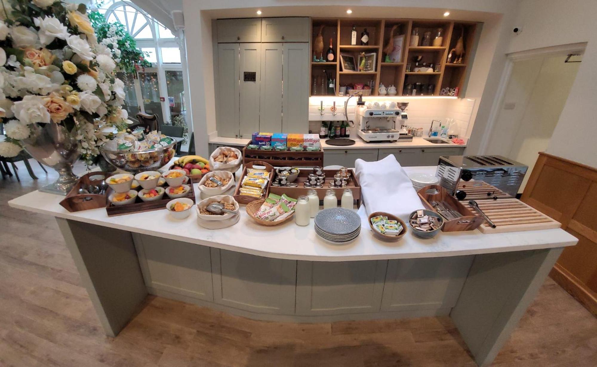 Mulberry House Guest House Ongar Bagian luar foto
