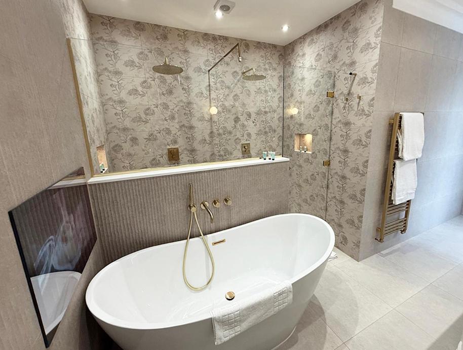 Mulberry House Guest House Ongar Bagian luar foto